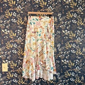 Torrid Floral Cream Tiered Ruffle Maxi Skirt Size 00 or 10